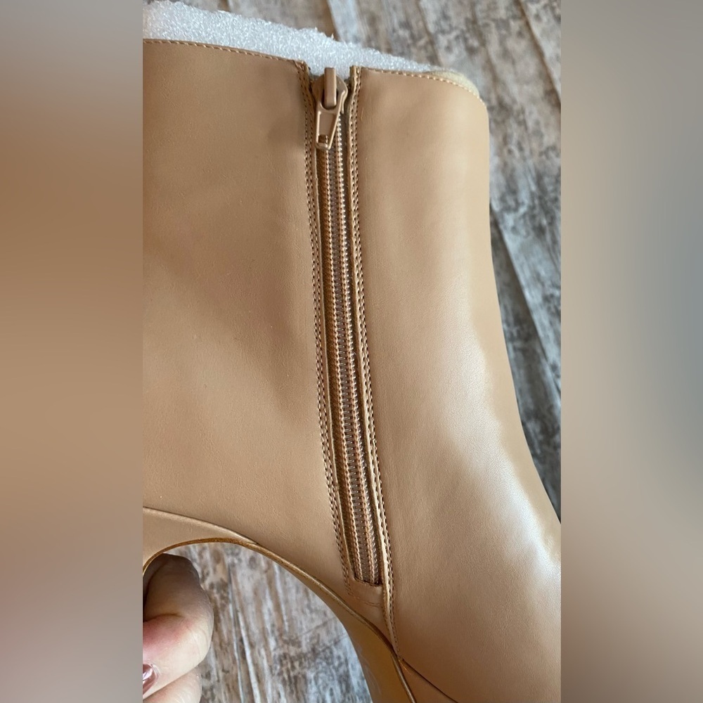 NEW w/Tags INC Womens Beige Platform Comfort Alize Round Toe Booties Women's 8 - Picture 5 of 10